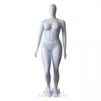 Manequim Feminino Branco Plus Size C/ Pose ( Roto Moldagem )